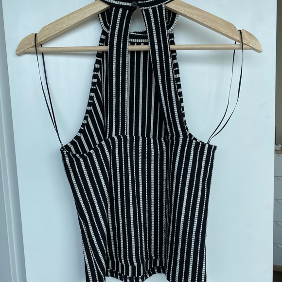 Dynamite top size small - Picture 2 of 3